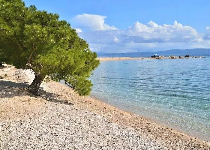 Jela 3* Makarska